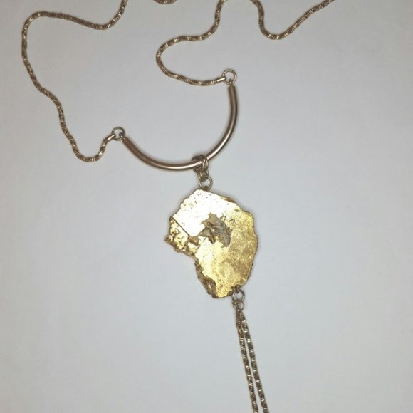 Antigue gold plated brass necklace with large stone pendant - Picture 2 of 3